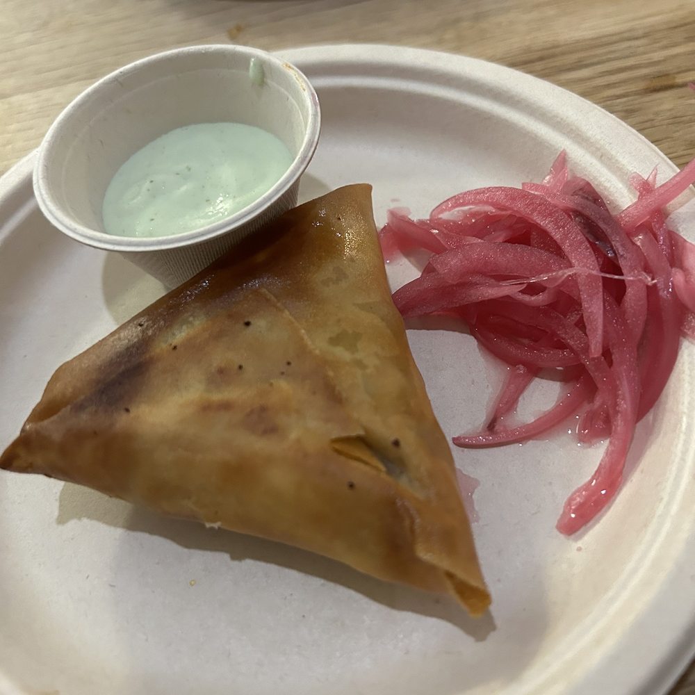 Sago - Vegetable samosa - Malaysian Near Me - Cincinnati, Ohio Sago - Vegetable samosa - Malaysian Near Me - Cincinnati, Ohio