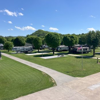 Down By The River Campground - RV Parks Near Me - Pineola, North Carolina