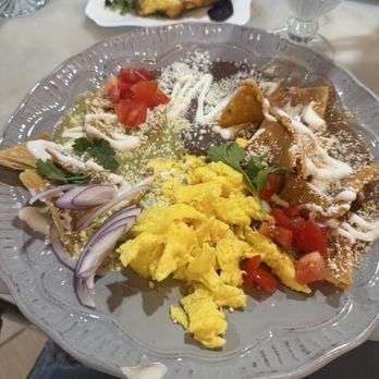 Mamimosas - half red half green chilaquiles with a side of chicken - Breakfast & Brunch Near Me - West Covina, California Mamimosas - half red half green chilaquiles with a side of chicken - Breakfast & Brunch Near Me - West Covina, California