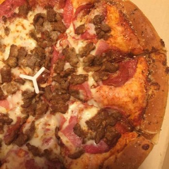 Pizza Hut - This is the pizza with the "extra" cheese I paid for. - Pizza Near Me - Nashville, Tennessee