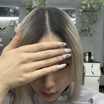 Xcellent Beauty Salon - DISGUSTING UNEVEN ROOT SHADOW - Hair Salons Near Me - Bayside, New York Xcellent Beauty Salon - DISGUSTING UNEVEN ROOT SHADOW - Hair Salons Near Me - Bayside, New York
