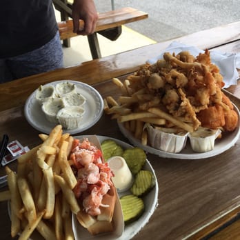 Gene's Famous Seafood - Seafood Near Me - Fairhaven, Massachusetts