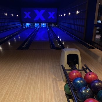 Lucky Strike Bellevue - Bowling Near Me - Bellevue, Washington Lucky Strike Bellevue - Bowling Near Me - Bellevue, Washington