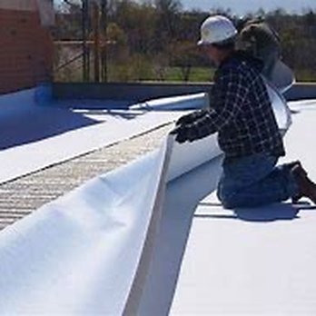 Milwaukee Roofing Group - Flat roof specialist - Roofing Near Me - Milwaukee, Wisconsin Milwaukee Roofing Group - Flat roof specialist - Roofing Near Me - Milwaukee, Wisconsin