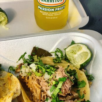 Tortilleria Mexicana II - Pork taco w/ passion fruit jarritos - Mexican Near Me - Pompano Beach, Florida Tortilleria Mexicana II - Pork taco w/ passion fruit jarritos - Mexican Near Me - Pompano Beach, Florida