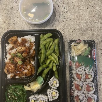 SushiPop - Shrimp bento box with seaweed salad and California rolls - Sushi Bars Near Me - Houston, Texas