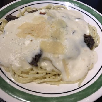 Nonna's By So Italian - Spaghetti with mushroom alfredo - Italian Near Me - Plainfield, Indiana Nonna's By So Italian - Spaghetti with mushroom alfredo - Italian Near Me - Plainfield, Indiana