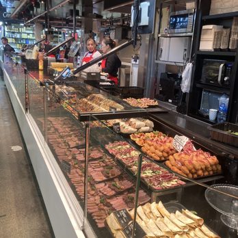 Mercat La Boqueria - Assortments of treats to buy - Farmers Market Near Me - Barcelona, B Mercat La Boqueria - Assortments of treats to buy - Farmers Market Near Me - Barcelona, B