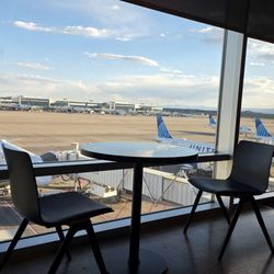 United Club - Terminal B West - Nice view
