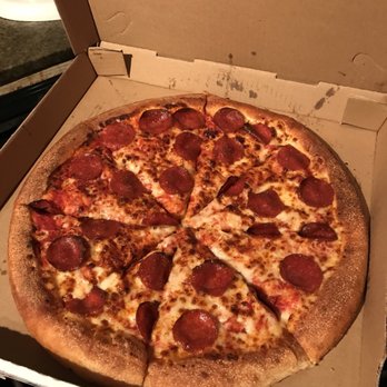 Lucian's Pizza - Pizza Near Me - Norwalk, California