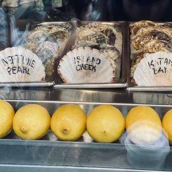 Neptune Oyster - Oysters - Seafood Near Me - Boston, Massachusetts Neptune Oyster - Oysters - Seafood Near Me - Boston, Massachusetts