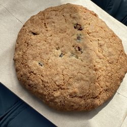 The Invermere Bakery - Oatmeal raisin cookie
