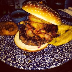 Hippodrome Bingo Club - Weatherspoons is just awful terrible inedible food. I got food poisoning from their so called curry night.