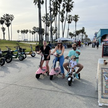 Boneshaker Electric Bikes - Family fun day on the beach - Bike Rentals Near Me - Venice, California