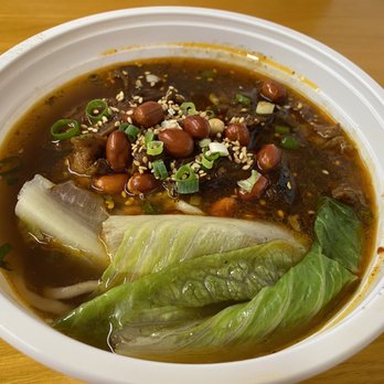 Joy Cup Noodles Mean - Beef noodle soup - Noodles Near Me - Honolulu, Hawaii