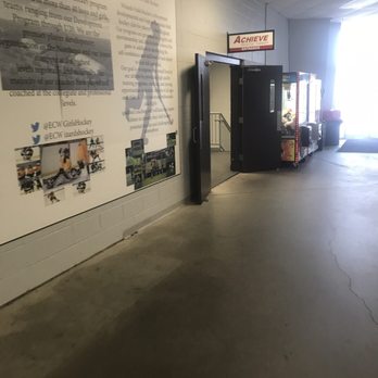 Achieve Physical Therapy - Interior entrance is straight ahead, down the hall. - Physical Therapy Near Me - Bedford, Massachusetts