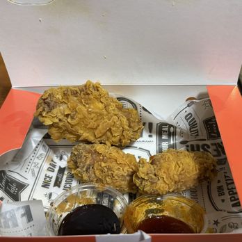 Tsaocaa - 3 out of 10 pieces of Korean fried chicken - Bubble Tea Near Me - Indianapolis, Indiana