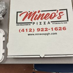 Mineo's Pizza - Cheese Pizza