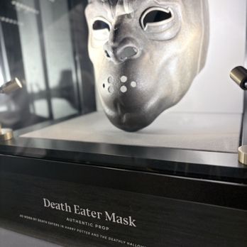 Harry Potter Shop - Books, Mags, Music & Video Near Me - New York, New York