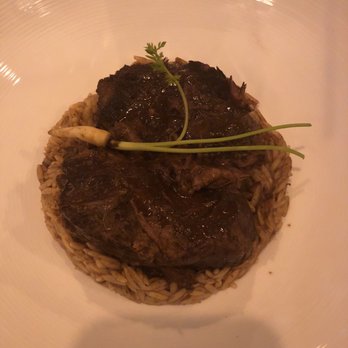Clintons Bar & Grille - Braised short ribs over risotto - New American Near Me - Clinton, Massachusetts Clintons Bar & Grille - Braised short ribs over risotto - New American Near Me - Clinton, Massachusetts