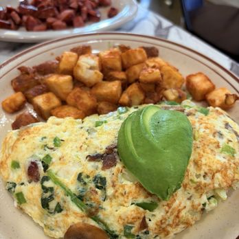 Sunny Day Cafe - Veggie Omelet - Breakfast & Brunch Near Me - Carmel, Indiana Sunny Day Cafe - Veggie Omelet - Breakfast & Brunch Near Me - Carmel, Indiana
