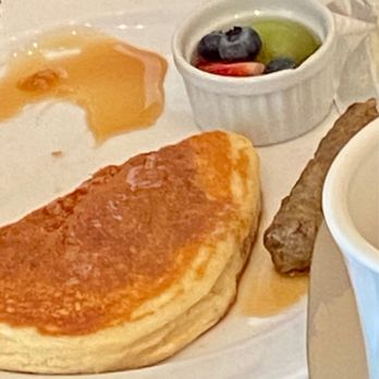 Inn at Manchester - 9/22 buttermilk pancake with VT maple syrup - Hotels Near Me - Manchester, Vermont Inn at Manchester - 9/22 buttermilk pancake with VT maple syrup - Hotels Near Me - Manchester, Vermont