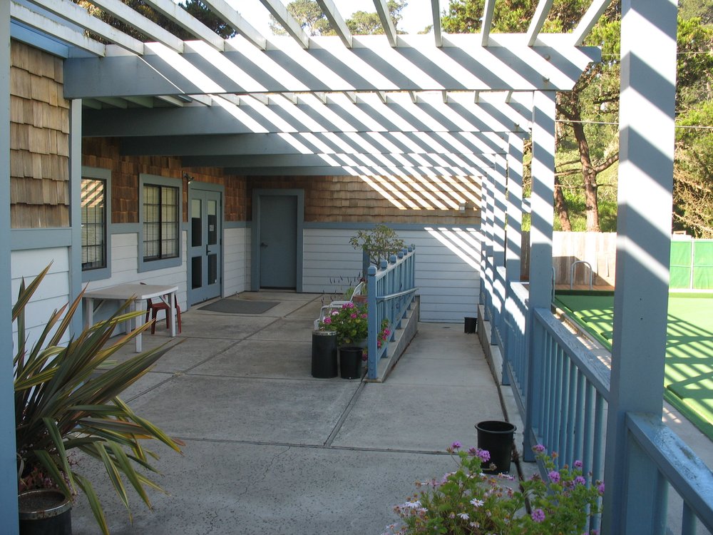 JOSLYN RECREATION CENTER 950 Main St, Cambria, California Amateur