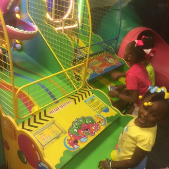 Chuck E. Cheese - Pizza Near Me - Metairie, Louisiana