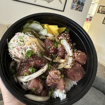 HanaPa'a 2 - Hawaiian and sweet garlic shoyu ahi poke bowl - Poke Near Me - Honolulu, Hawaii