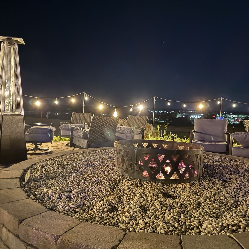 Landmark on the Hill - Patio fire pit - Cocktail Bars Near Me - Northbrook, Illinois Landmark on the Hill - Patio fire pit - Cocktail Bars Near Me - Northbrook, Illinois