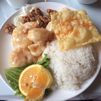 Dalian - Jumbo sized walnut prawns! - Chinese Near Me - Berkeley, California