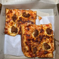 La Rosa Pizzeria