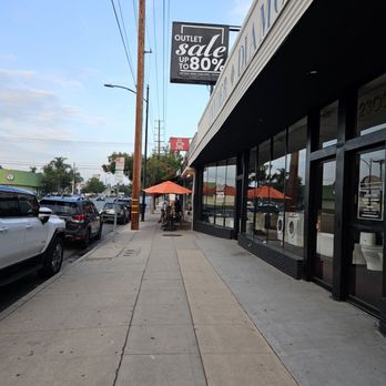 Cafe De Olla - The restaurant outdoor view - American Near Me - Burbank, California Cafe De Olla - The restaurant outdoor view - American Near Me - Burbank, California