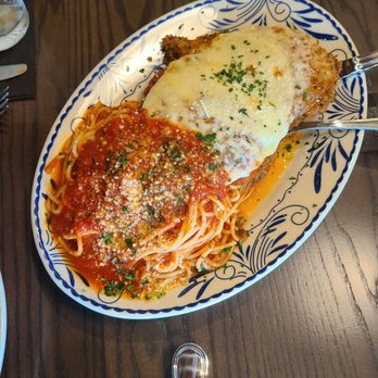 Pizzaiolo Primo - Chicken parm with spaghetti - Pizza Near Me - Murrysville, Pennsylvania Pizzaiolo Primo - Chicken parm with spaghetti - Pizza Near Me - Murrysville, Pennsylvania