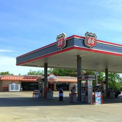 Phillips 66 - Building Exterior