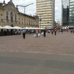 Largo Jornalista Glênio Peres