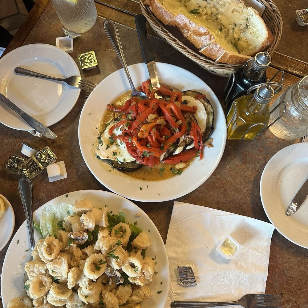 La Casa Bella - Italian Near Me - Brooklyn, New York