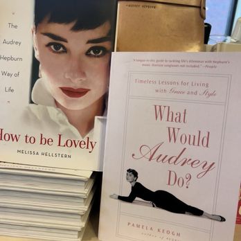 Lola - I wonder if this book covers and uncovers the Breakfast at Tiffany's character Holly - Cards & Stationery Near Me - San Francisco, California Lola - I wonder if this book covers and uncovers the Breakfast at Tiffany's character Holly - Cards & Stationery Near Me - San Francisco, California