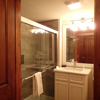 Rimfire Lodge - Rimfire "traditional room" - Hotels Near Me - Snowshoe, West Virginia Rimfire Lodge - Rimfire "traditional room" - Hotels Near Me - Snowshoe, West Virginia