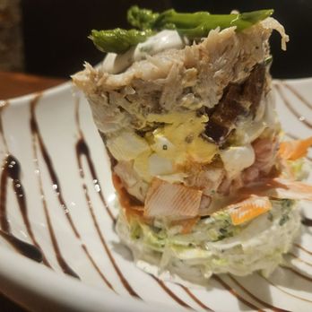 Pearlz Oyster Bar - BLT Seafood Tower - Seafood Near Me - Columbia, South Carolina