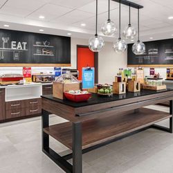 Hampton Inn & Suites Bridgeview Chicago - Breakfast Area