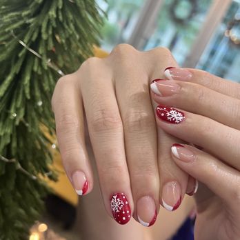 Orlando Salon and Spa/ Brickell - Holiday nails by Carolina - Hair Salons Near Me - Miami, Florida Orlando Salon and Spa/ Brickell - Holiday nails by Carolina - Hair Salons Near Me - Miami, Florida