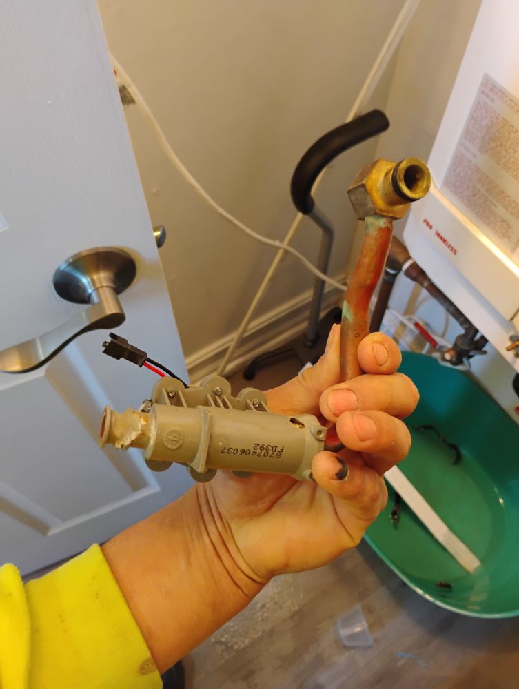 Slide of Plumbing Mauricio