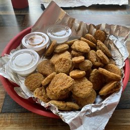 Pickle fries with ranch and cajan sauce Pickle fries with ranch and cajan sauce