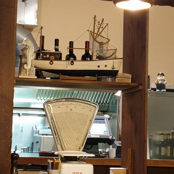 Fischbratküche Nordmeer - Restaurant Nordmeer Innen - Seafood Near Me - Hamburg, HH Fischbratküche Nordmeer - Restaurant Nordmeer Innen - Seafood Near Me - Hamburg, HH
