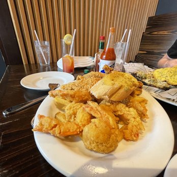 Morrow's - Seafood Platter - Cajun/Creole Near Me - New Orleans, Louisiana Morrow's - Seafood Platter - Cajun/Creole Near Me - New Orleans, Louisiana