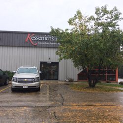 Kessenich's - Entrance