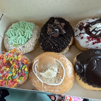 Mojo Donuts - Fluffiest donuts ever - Donuts Near Me - Pembroke Pines, Florida Mojo Donuts - Fluffiest donuts ever - Donuts Near Me - Pembroke Pines, Florida