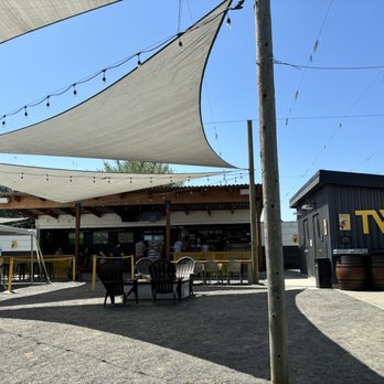 TopWire Hop Project - Counter for your beer and some restrooms - Beer Gardens Near Me - Woodburn, Oregon