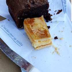 El Horno de Pan - Brownie and applepie